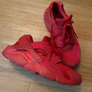 nike huaraches (6Y)
